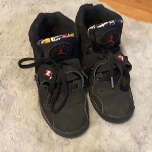 USED AIR JORDAN 8s size 5